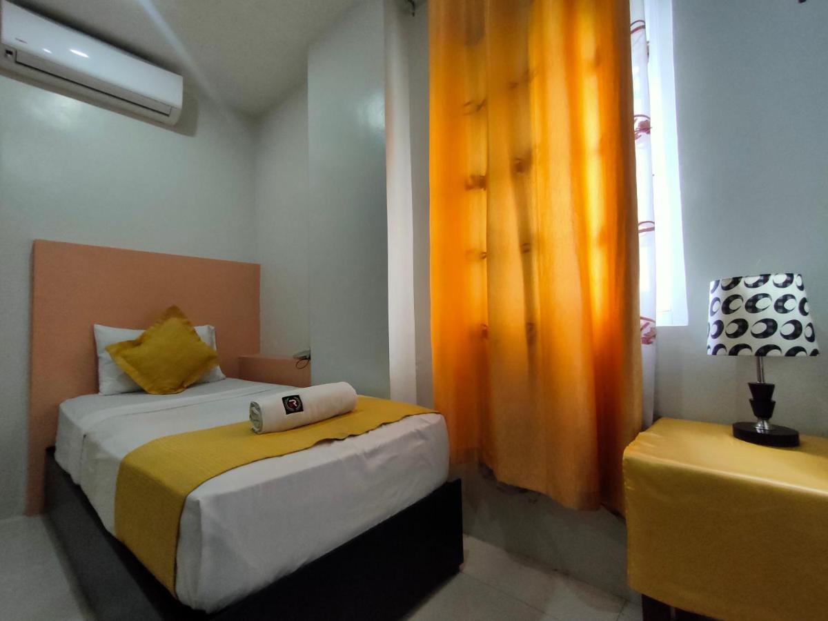 Villa Rosita Hotel Naga City By Reddoorz Eksteriør bilde