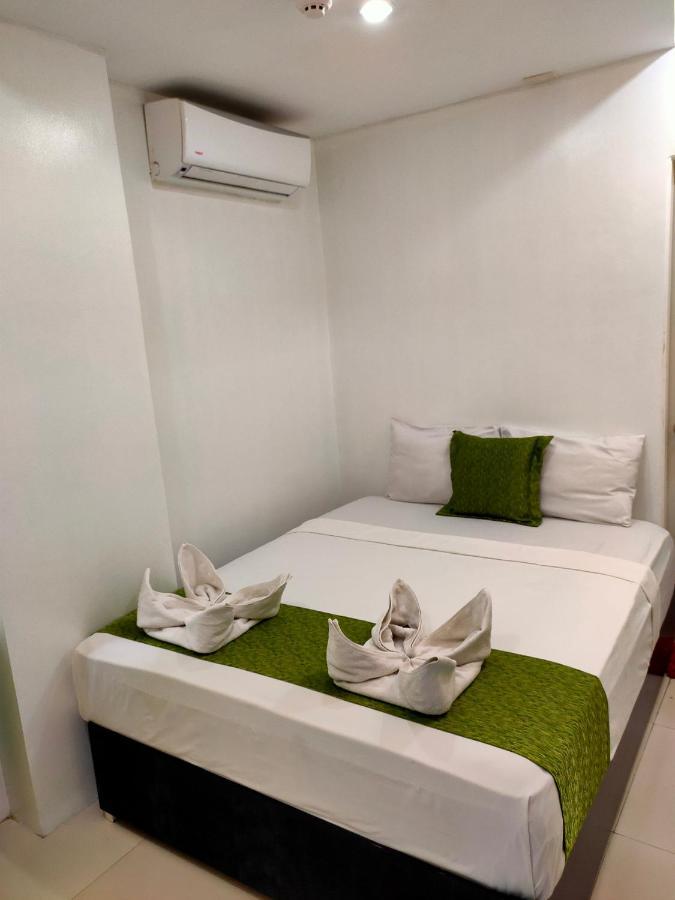 Villa Rosita Hotel Naga City By Reddoorz Eksteriør bilde