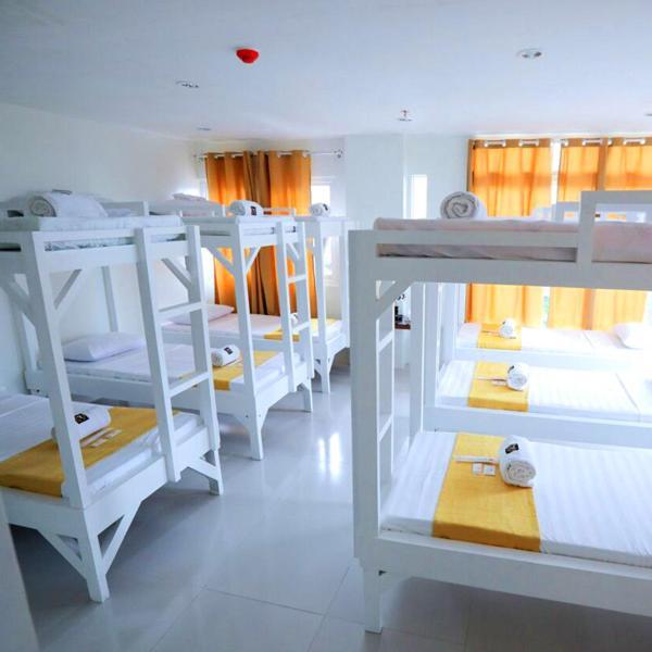 Villa Rosita Hotel Naga City By Reddoorz Eksteriør bilde